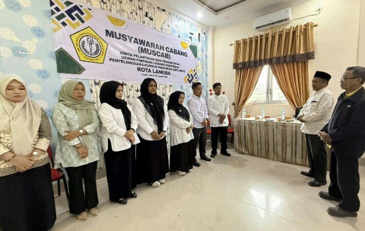 Ketua DPD HIPKI Provinsi Aceh Resmi Lantik Ratu Syafiatuddin, S.Pd.I Jadi Ketua DPC HIPKI Kota Langsa Priode 2026-2030