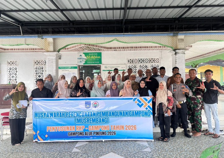Sinergi untuk Kemajuan Desa, Babinsa 23/Lgst Dukung Program Pembangunan