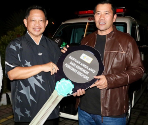 Kuatkan Layanan Kesehatan, Kasatgas PRR Serahkan Bantuan 5 Ambulans di Takengon