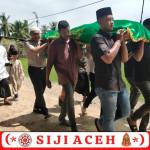 Kapolsek Nurussalam Antar Imam Gampong Matang Seuleumak ke Peristirahatan Terakhir