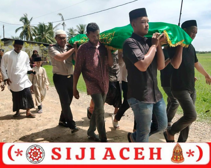 Kapolsek Nurussalam Antar Imam Gampong Matang Seuleumak ke Peristirahatan Terakhir